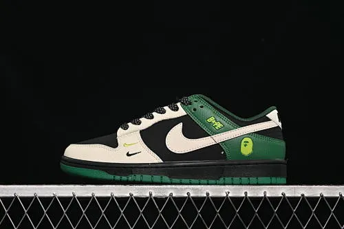 All categories Nk SB Dunk Series Nk SB Dunk Low High-end customized low-top sneakers Nike SB Dunk Low Bape joint beige black and green double hook Anniversary high-end customized low-top casual sneakers QW5836-015